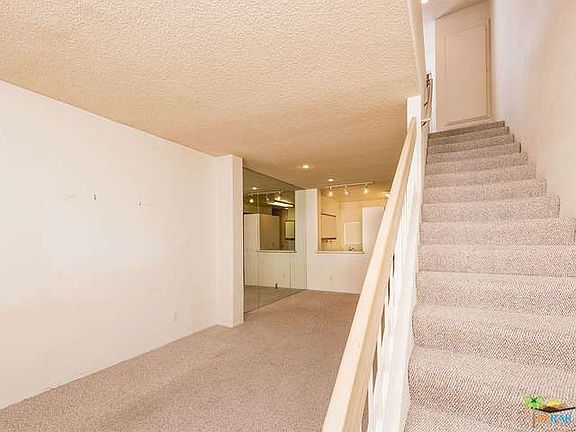 5th image of 530 N Via Colinas