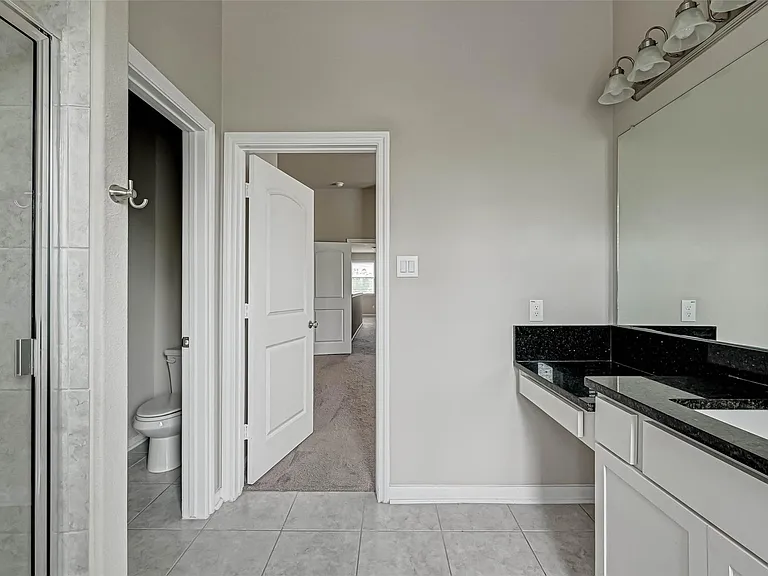 315 Biltmore Loop — Photo 31