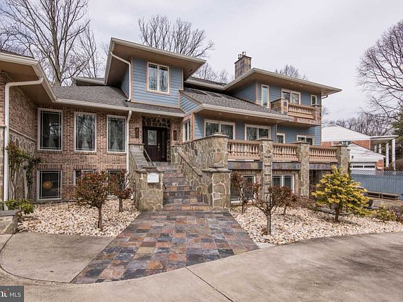 5th image of 4308 Gifford Pinchot Dr