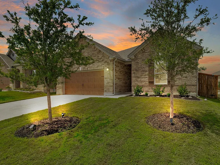 1209 Backcountry Dr — Photo 4