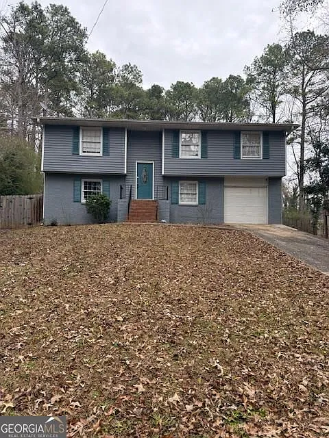 657 Overlook Ct photo 1