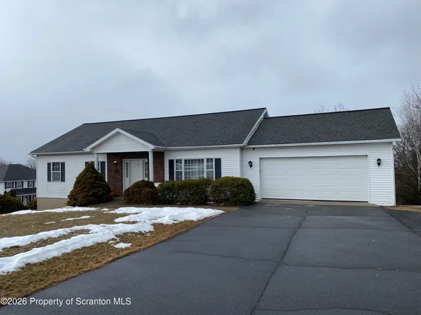 1303 Ridgewood Ave, Scranton, PA 18505