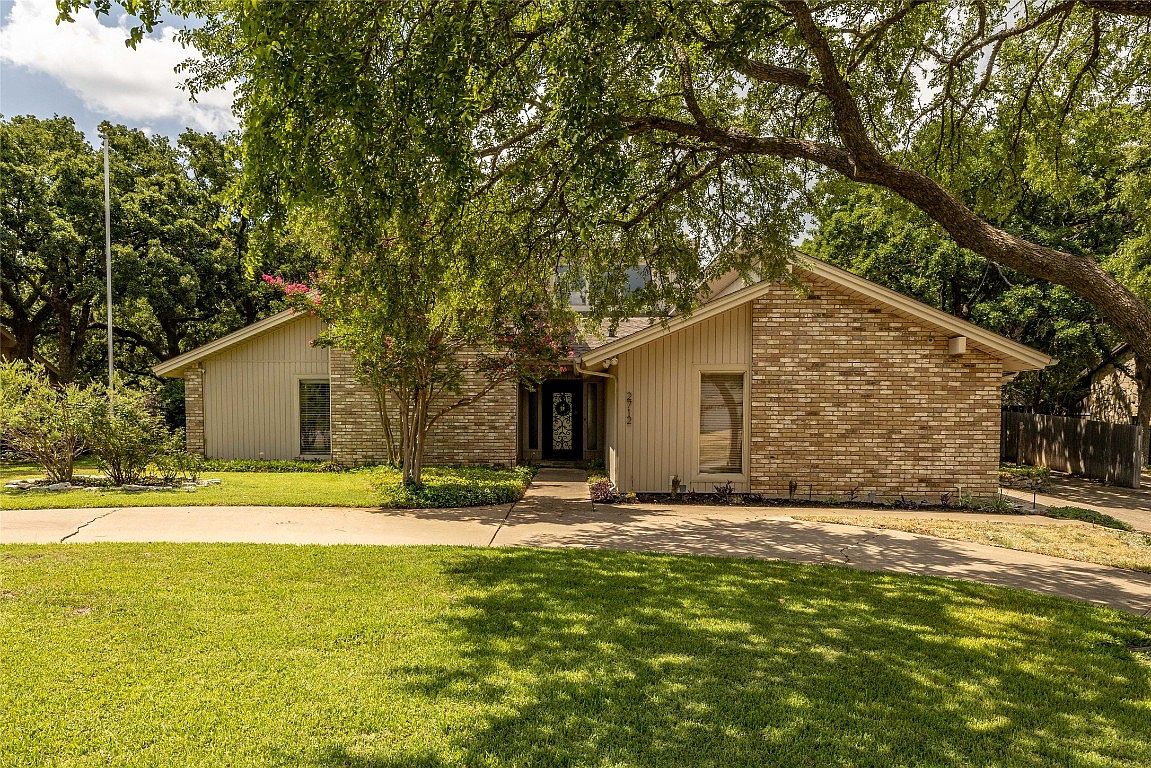 2712 Burlwood Dr, Dalworthington Gardens, TX 76016 Zillow