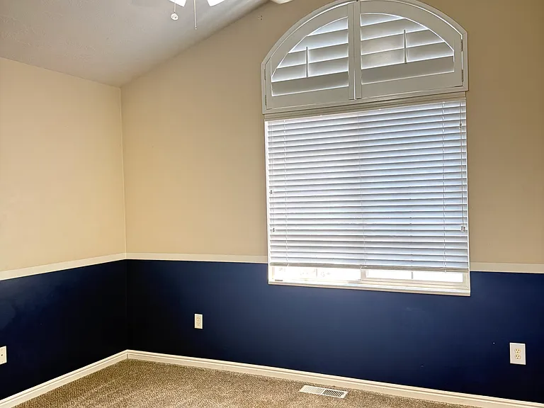 13228 S 2600 W — Photo 22
