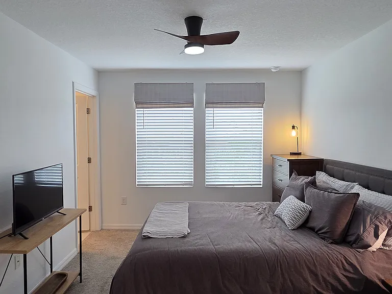 8829 Daybreak St — Photo 14