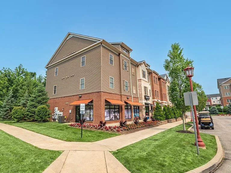Rochester Village Apartments at Park Place — Photo 35