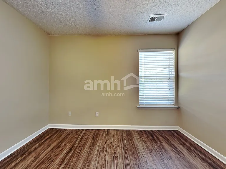 7533 Argent Valley Dr — Photo 15