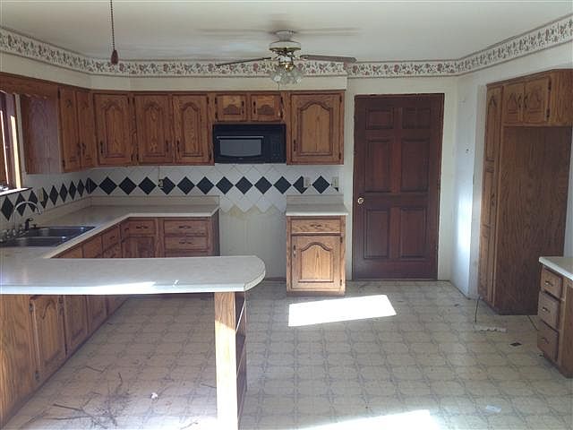 2nd image of 640 Diekroeger Ln