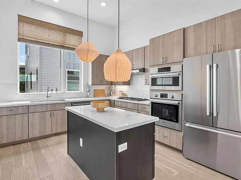 2805 McCurdy St #14 — Photo 5