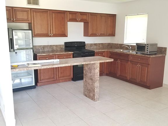 BRAND NEW KITCHEN