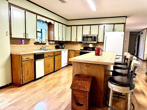 5th image of 49 Valley Rd