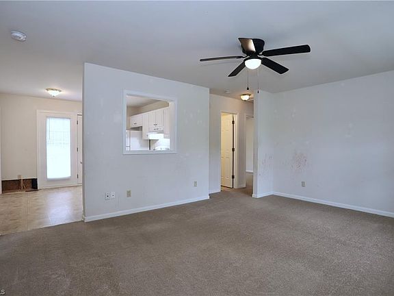 4th image of 1324 Whitsett St