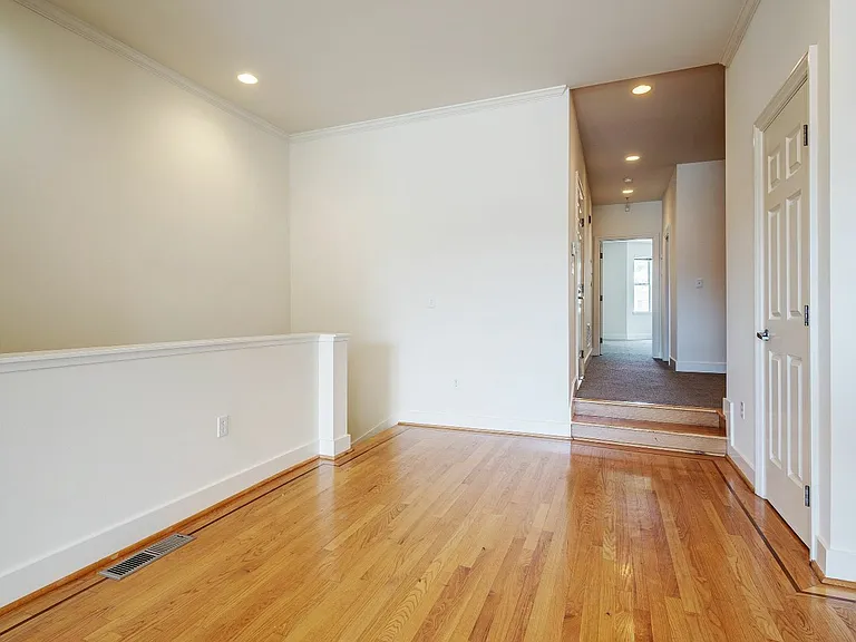 631 Pennsylvania Ave — Photo 11