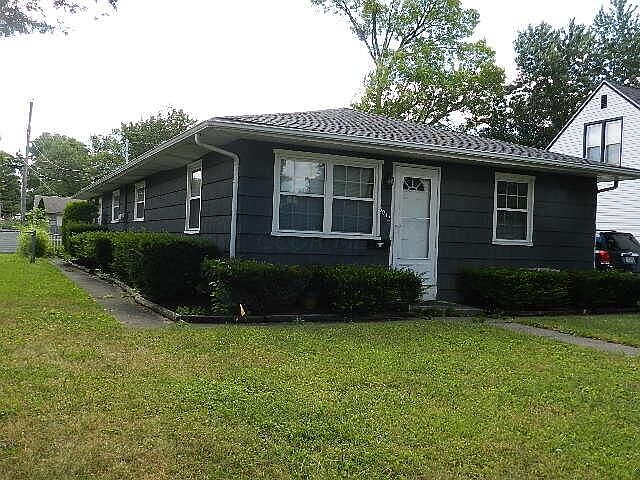 1st image of 3042 Hiawatha St