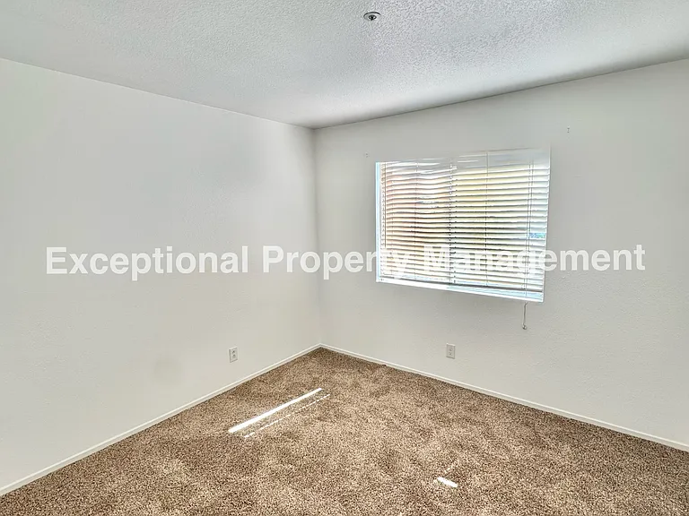 15381 Citation Ave — Photo 11