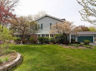 6 Deer Run, Lincolnshire, IL