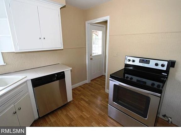 4th image of 6301 Van Buren St NE