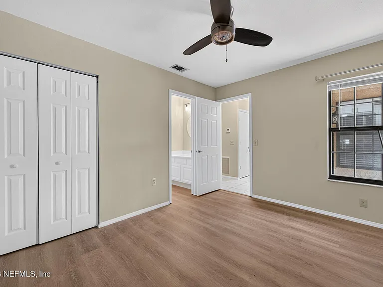 838 Lawnwood Ave NE — Photo 13