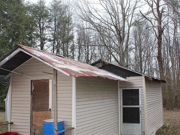 5th image of 921 McGhee Rd