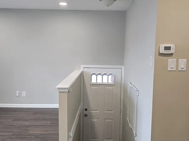 2326 Benson St #2 — Photo 3