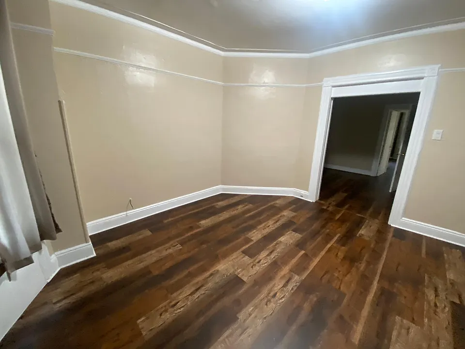 17 Orient Ave