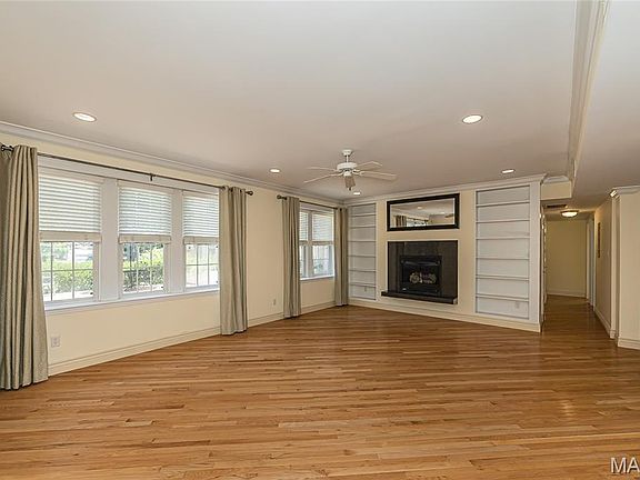 5th image of 7564 Wydown Blvd APT 1B