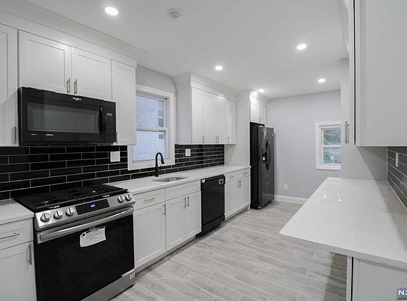 2nd image of 109 Arlington Blvd Floor 1