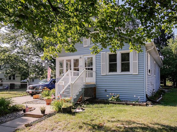 297 burnham st-101