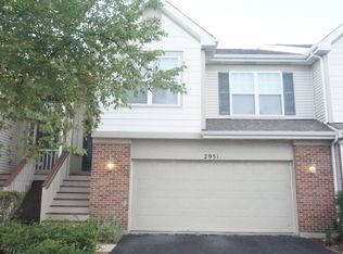 2951 Saganashkee Ln, Naperville, IL 60564
