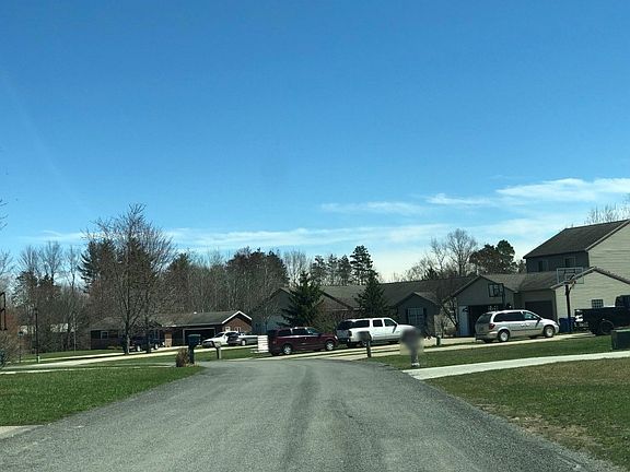 4th image of 11824 Deerfield Dr