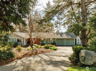 1258 Crescent Dr, Oak Harbor, WA 98277