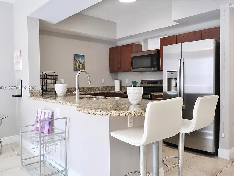 7275 SW 90th St #C409 — Photo 3