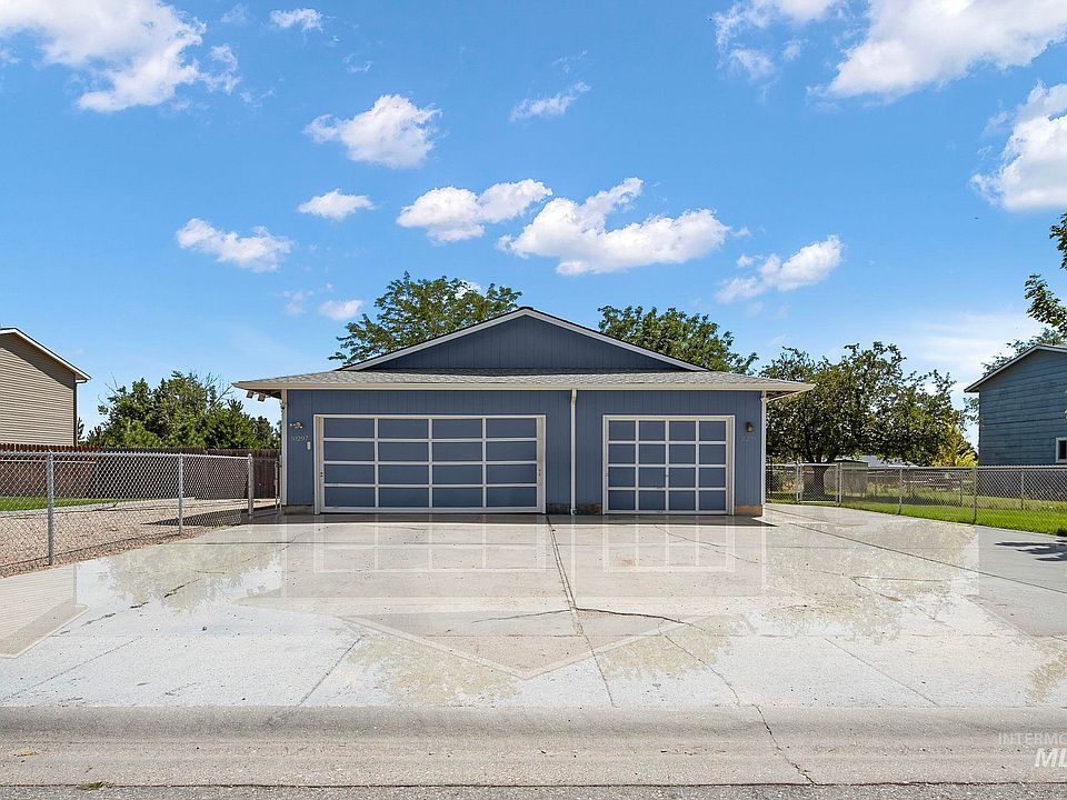 1st image of 10299 W Seneca Dr