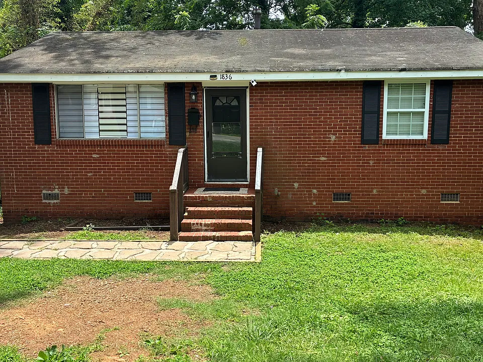 1836 Finchley Dr
