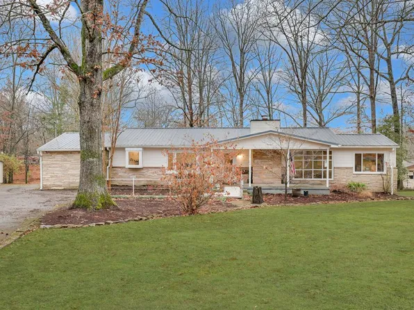 255 Halstead Dr, Crossville, TN 38555