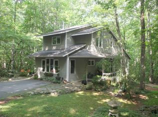 901 Harward Ln, Chapel Hill, NC 27516