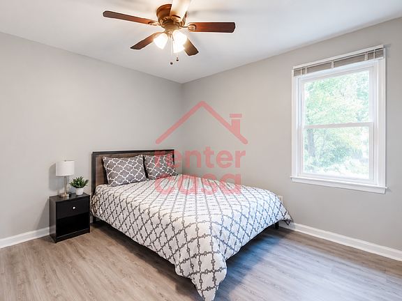 3rd image of 1671 Canberra Dr