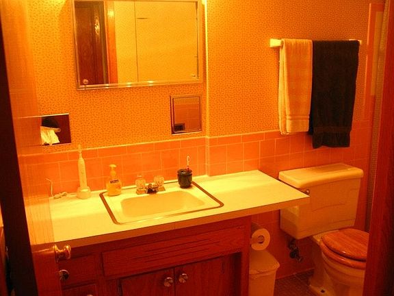 5th image of 136 11th Ave N APT B2