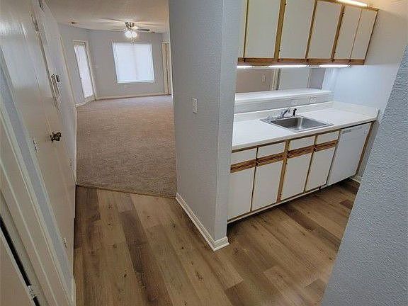 3rd image of 302 517th Pkwy