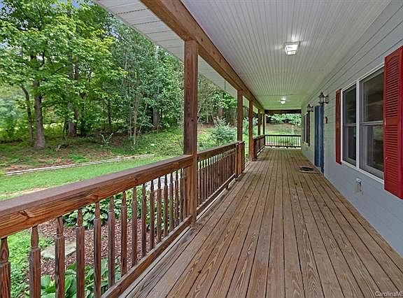 5th image of 242 Old Quarry Rd
