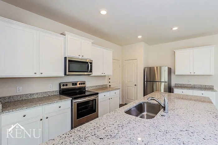2826 Tybee Crk — Photo 4