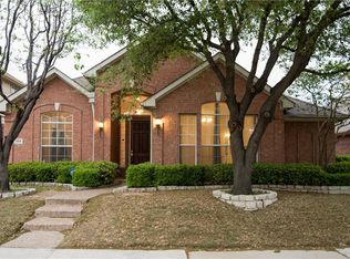 108 Saint James Rd, Irving, TX 75063