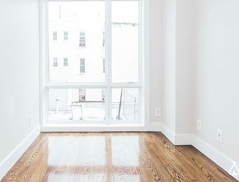 3rd image of 85 Graham Ave #3G