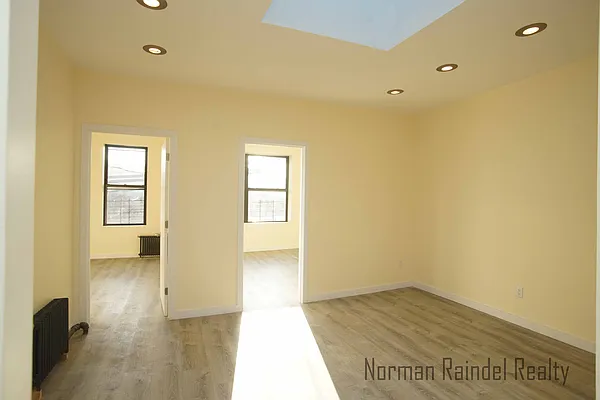 Rented by Norman Raindel, LREB | media 14