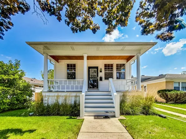 2905 Prairie Ave, Brookfield, IL 60513