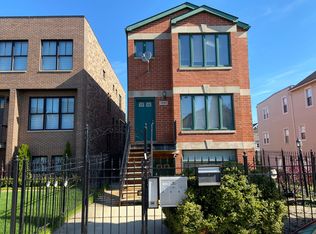 2442 W Fillmore St, Chicago, IL 60612