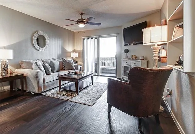 2x2 Living room