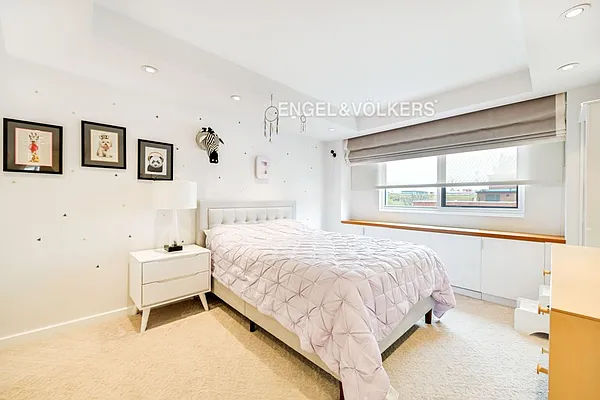 Sold by Engel & Völkers New York City | media 18