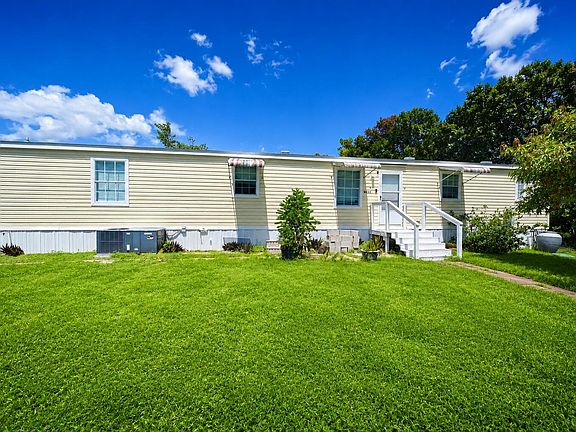 2nd image of 8137 SW WILDWOOD Drive