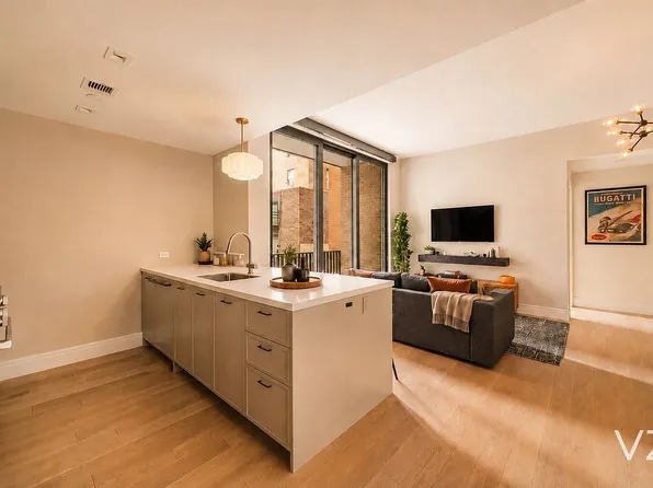 540 6th Ave #6F, New York, NY 10011